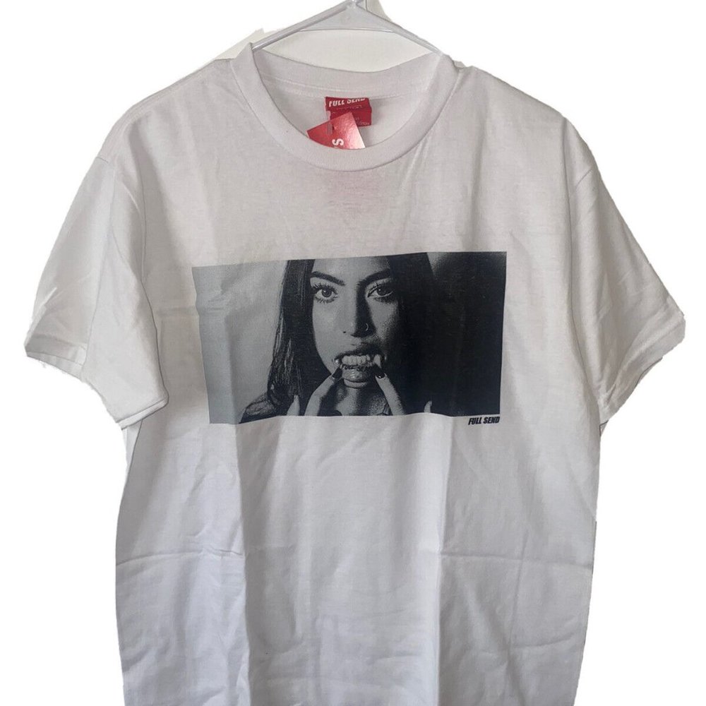 *EXCLUSIVE white FULL SEND Graphic T-Shirt (Medium)